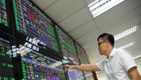 Cải thiện chất lượng để thu hút vốn vào thị trường chứng khoán