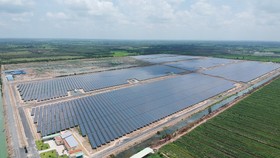 Hệ thống điện mặt trời tại một địa phương. Ảnh: CAO THĂNG