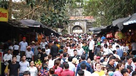 Nhiều nhà hàng ở chùa Hương vi phạm an toàn thực phẩm