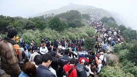 Yên Tử tưng bừng khai hội