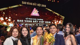 Ông Lê Viết Hải, Chủ tịch HĐQT – Tổng Giám đốc Công ty CP Tập đoàn Xây dựng Hòa Bình nhận giải thưởng Sao Vàng Đất Việt 2018