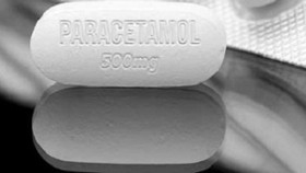 Paracetamol - con dao hai lưỡi