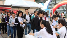 Định hướng cho con vào đời
