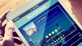 Du lịch trực tuyến - Startup nội đấu ngoại