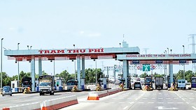 Lỗ hổng thất thu tại các trạm BOT giao thông