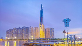 Sáng tối vẫn đan xen