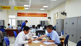 Rối với sửa luật chồng luật
