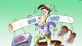 Gánh nặng cạnh tranh khi xăng, điện tăng