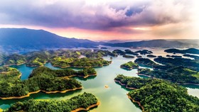 Hồ Tà Đùng - “Vịnh Hạ Long” của Tây nguyên
