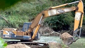 Cát sông ở Tây Nguyên bị khai thác bừa bãi