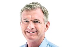 CEO Finbarr O’neill - Vị luật sư có tài lãnh đạo