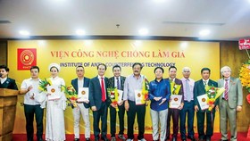 Không thể chống hàng giả bằng danh hão