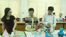Đọc sách để gắn kết gia đình