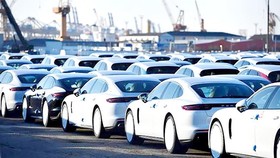 Nhiều dấu hiệu cảnh báo suy thoái kinh tế toàn cầu