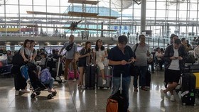 Hong Kong công bố gói hỗ trợ kinh tế trị giá hơn 2 tỷ USD