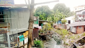 Xử nghiêm hành vi lấn chiếm kênh rạch
