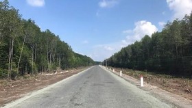 Khẩn trương gỡ vướng dự án đường Hồ Chí Minh