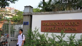Cần chất lượng hay tên gọi?