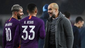 Gabriel Jesus và Aguero củng HLV Pep Guardiolas ở City