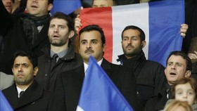 Tiểu vương Tamim bin Hamad Al-Thani trên khán đài.
