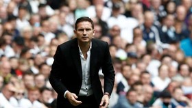 Frank Lampard trên băng ghế HLV Derby County mùa qua.