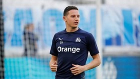 Marseille bán 4 ngôi sao vì UEFA