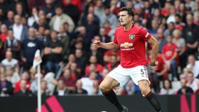 Đến Old Trafford, Maguire đã từ chối bỏ túi 70 triệu bảng từ Man City