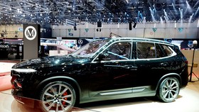 Vinfast trình làng mẫu SUV LUX phiên bản đặc biệt tại Thụy Sỹ