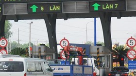 Kiểm tra, giám sát thu phí trạm thu phí cầu Rạch Miễu từ ngày 12-3
