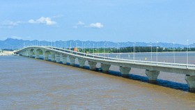 Cầu Đình Vũ-Cát Hải là cầu vượt biển dài nhất Đông Nam Á