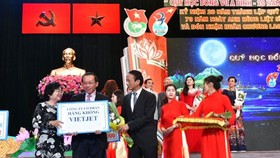 Vietjet nhận bằng khen Chính phủ về những đóng góp cho cộng đồng