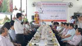 Cà phê doanh nhân đã tạo cầu nối giữa doanh nghiệp và chính quyền địa phương
