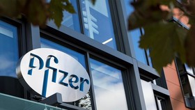 Pfizer chi 11 tỷ USD thâu tóm Array BioPharma