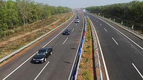 Hai bộ quan điểm khác nhau về tổng mức đầu tư đường sắt Bắc - Nam
