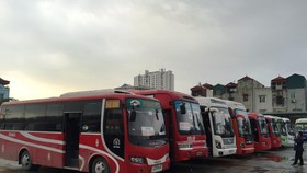 Các đơn vị vận tải đã lên kế hoạch tăng cường xe nhằm giải tỏa khách có nhu cầu đi lại tăng cao dịp nghỉ lễ 2/9. (Ảnh: Việt Hùng/Vietnam)