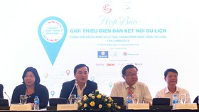 Ban tổ chức thông tin giới thiêu diễn đàn tại họp báo chiều 14-8.