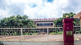 Sau 10 năm xây dựng với nhiều tham vọng, tháng 8-2019 tỉnh Đắk Lắk đã buộc phải "khai tử" Sàn giao dịch cà phê và hàng hóa Buôn Ma Thuột, khi cho bán đấu giá tài sản khu đất.