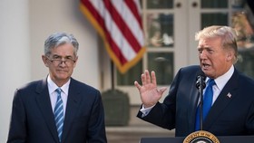 Tổng Thống Mỹ Donald Trump tiếp tục gây sức ép với Fed