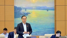 Ông Vũ Hồng Thanh - Chủ nhiệm Ủy ban Kinh tế phát biểu tại phiên họp UBTVQH