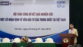 TS Nguyễn Đức Thành, Viện trưởng VEPR trình bày báo cáo nghiên cứu