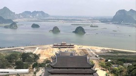 Toàn cảnh Khu du lịch tâm linh Tam Chúc (Hà Nam)