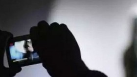 Nam thanh niên dùng clip “nóng” tống tiền cô gái quen qua mạng