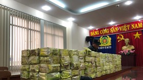 Tang vật ma túy thu giữ. Ảnh: C.T