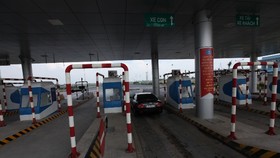Trạm thu phí trên cao tốc Nội Bài - Lào Cai