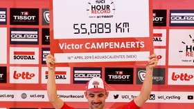 Victor Campenaerts lập KLTG đua xe tốc độ 1 tiếng đồng hồ