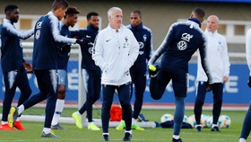 EURO 2020: Didier Deschamps không xao lãng vì chỉ trích