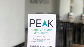 “Peak - Những ảo tưởng về thiên tài”: Một cách nhìn khác về thiên tài