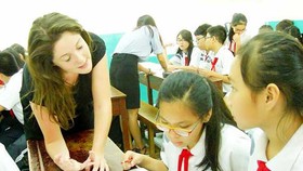 Cấp bách nâng cao chất lượng đội ngũ giáo viên dạy Tiếng Anh