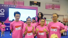 Đoàn học sinh Việt Nam thiết kế vật phẩm sáng tạo