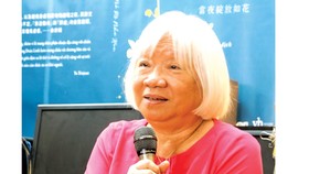 Nhà thơ Doãn Linh: Hạt phù sa chờ ngày lắng đọng
